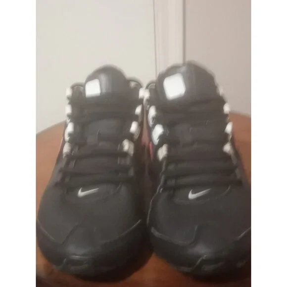 Nike Shox Avenue Womens Running Shoes Sneakers Black/Red 844131-003 Leather Sz 6 - Picture 5 of 13